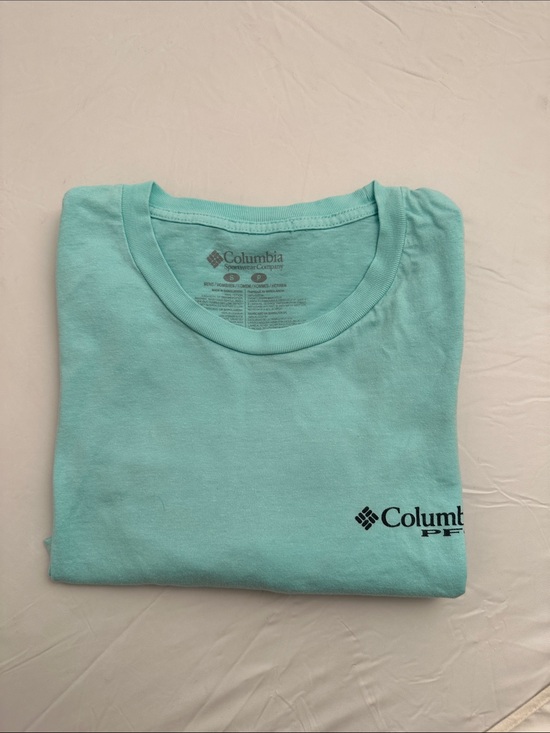 Other - Columbia PFG aqua and black short sleeve t-shirt